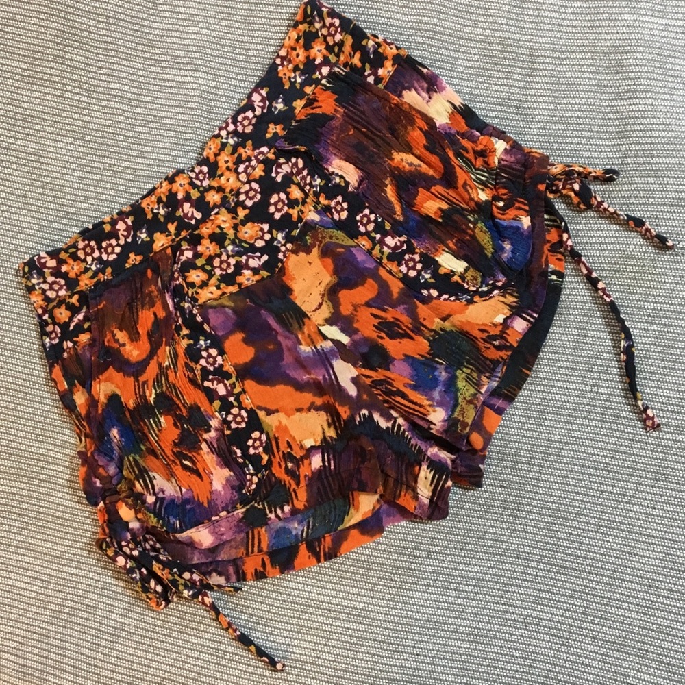 💟SOLD💟 Free People Shorts - Size XS